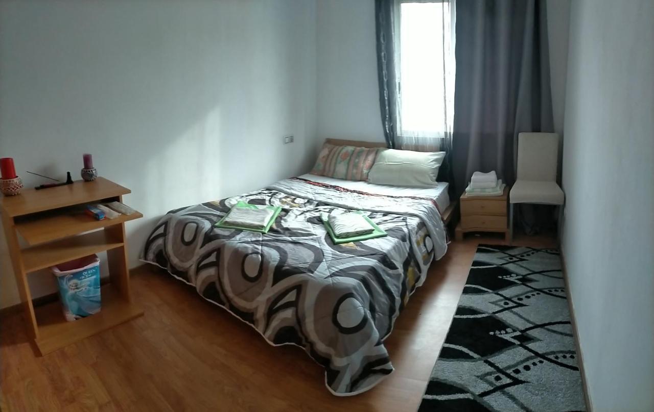 Afrodita Alicante Luaran gambar