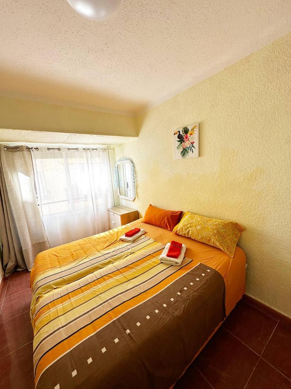 Afrodita Alicante Luaran gambar